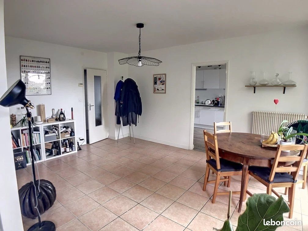 Appartement à louer, 79m², Lunel
