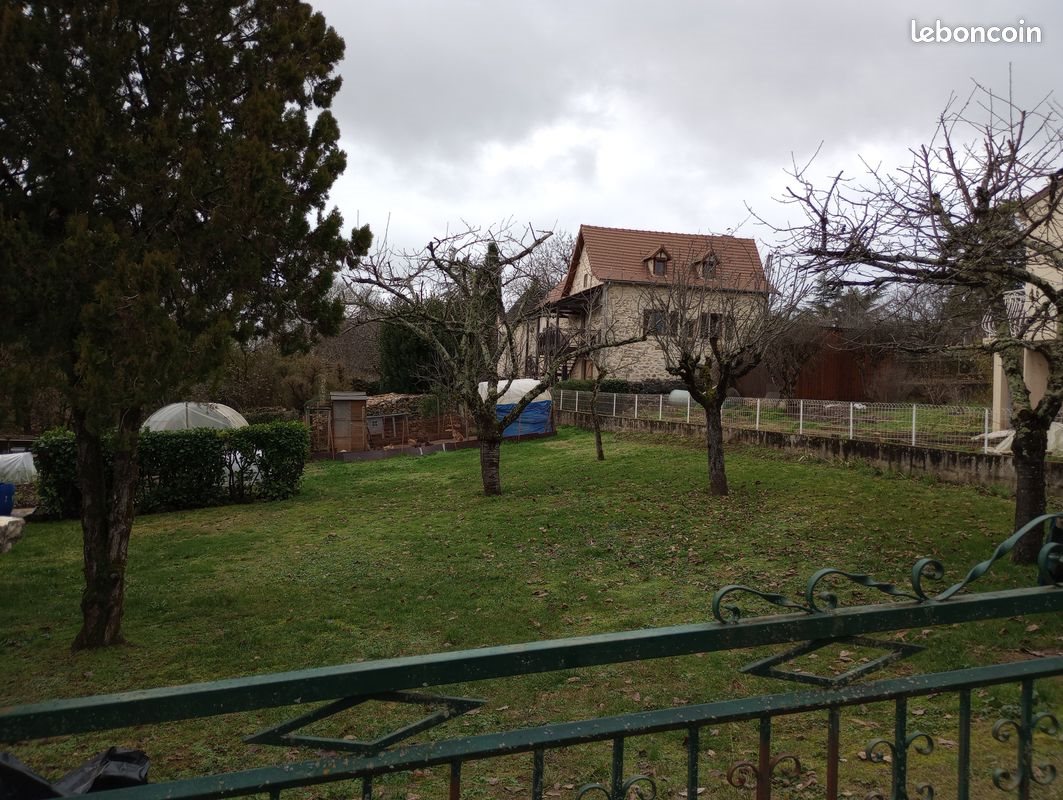 Maison à louer, 88m², Béduer