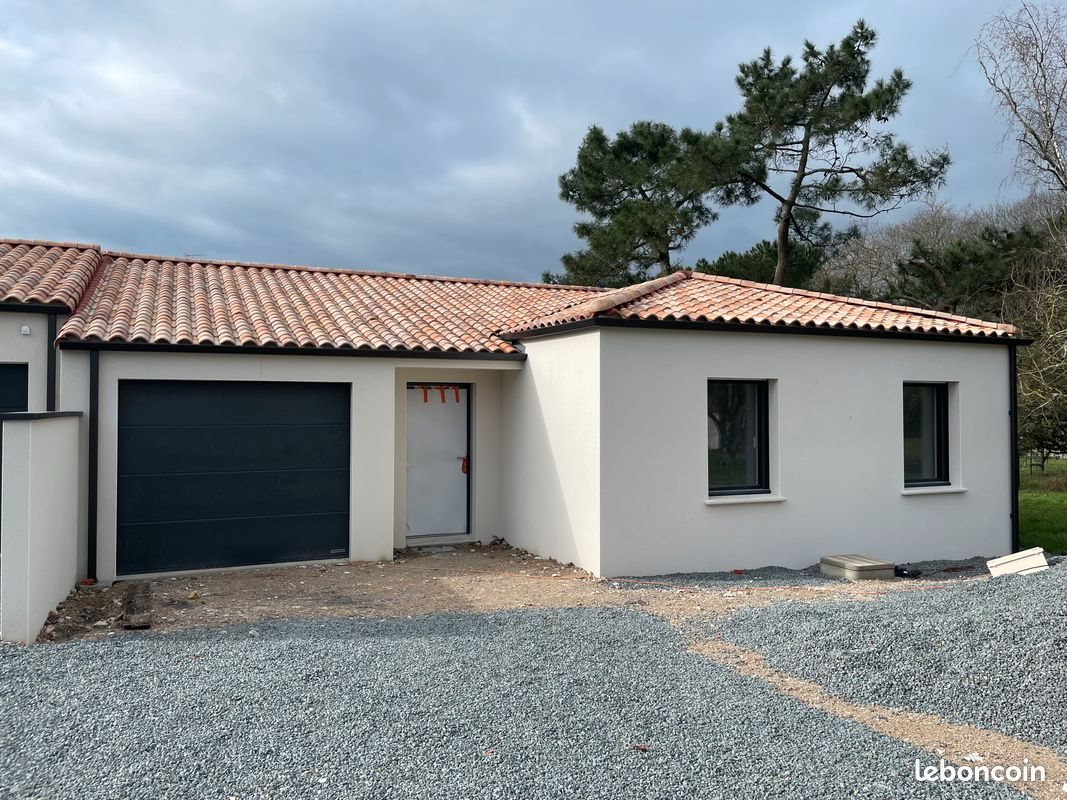 Maison à louer, 81m², La Chaize-le-Vicomte