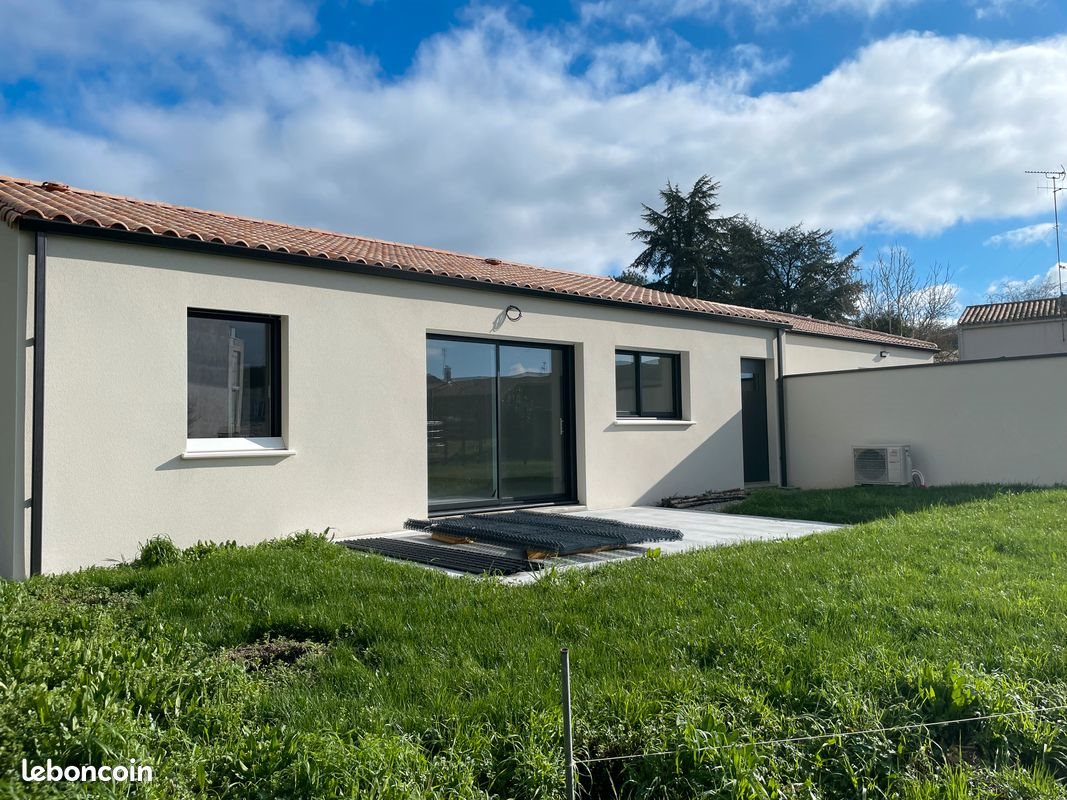 Maison à louer, 81m², La Chaize-le-Vicomte