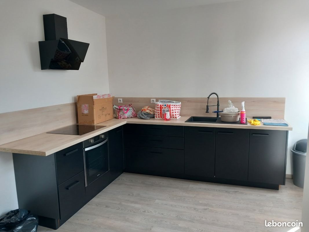 Appartement à louer, 70m², Bollezeele