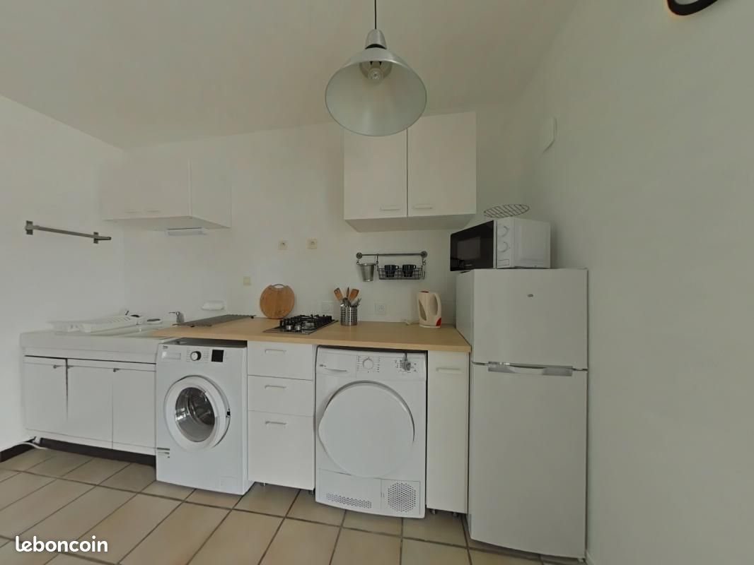 Appartement à louer, 23m², Saint-Etienne