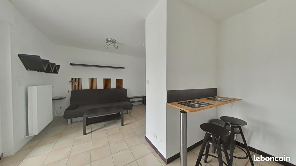 Appartement à louer, 23m², Saint-Etienne