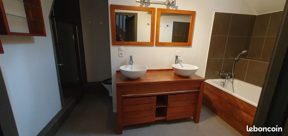 Maison à louer, 117m², Saint-Jean-d'Arvey