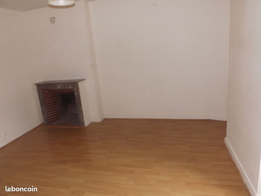 Maison à louer, 111m², Traînel