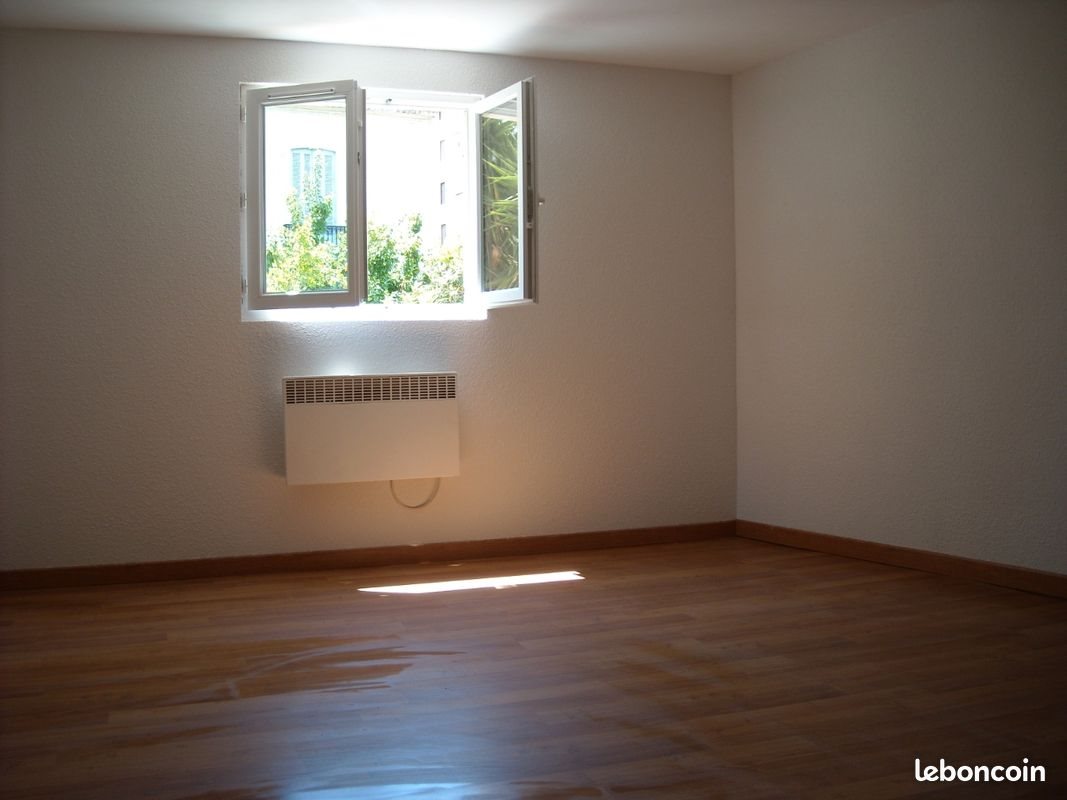 Appartement à louer, 42m², Nîmes