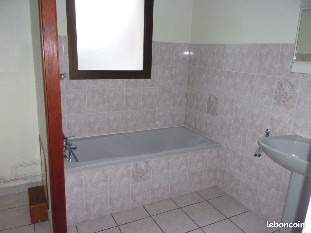 Appartement à louer, 63m², Ambert