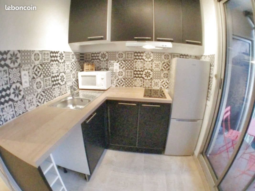 Appartement à louer, 27m², Nîmes