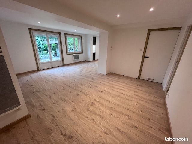 Maison à louer, 147m², Champcevinel