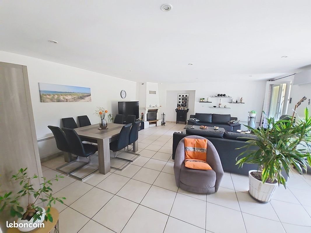 Maison à vendre, 147m², Lesperon