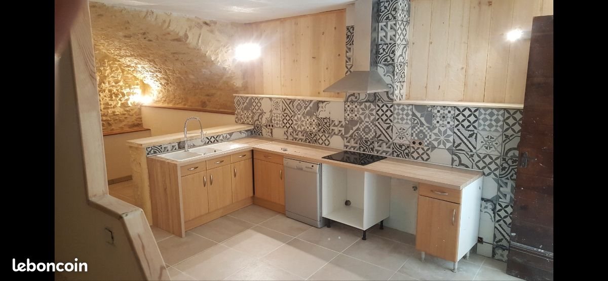 Maison à louer, 95m², Saint-Michel-d'Euzet