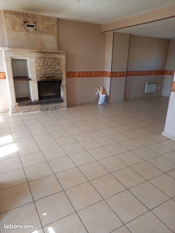 Maison à louer, 98m², Trévières