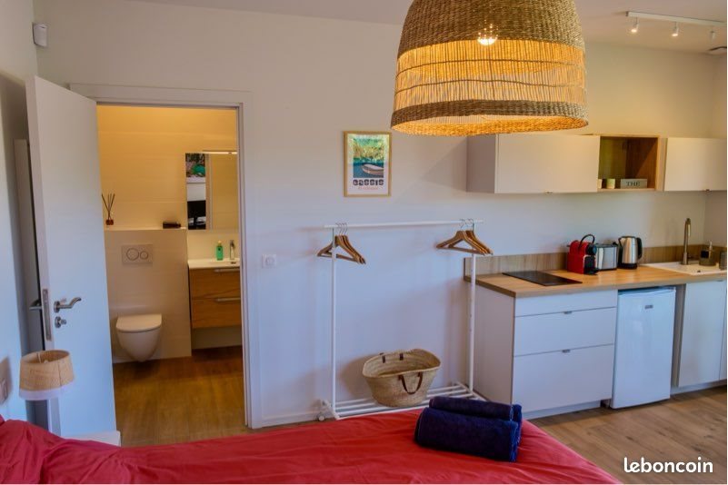 Maison à louer, 30m², Cassis