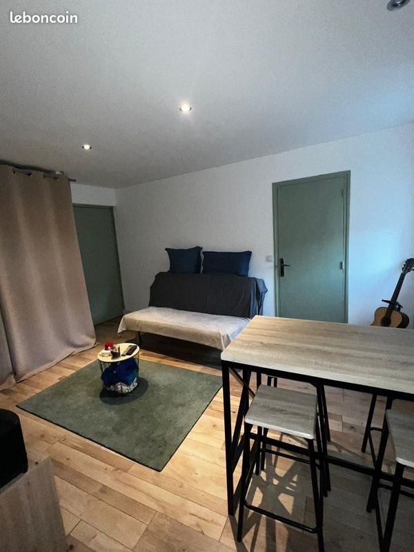 Appartement à louer, 23m², Nîmes