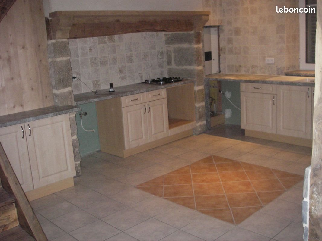 Appartement à louer, 110m², Allassac