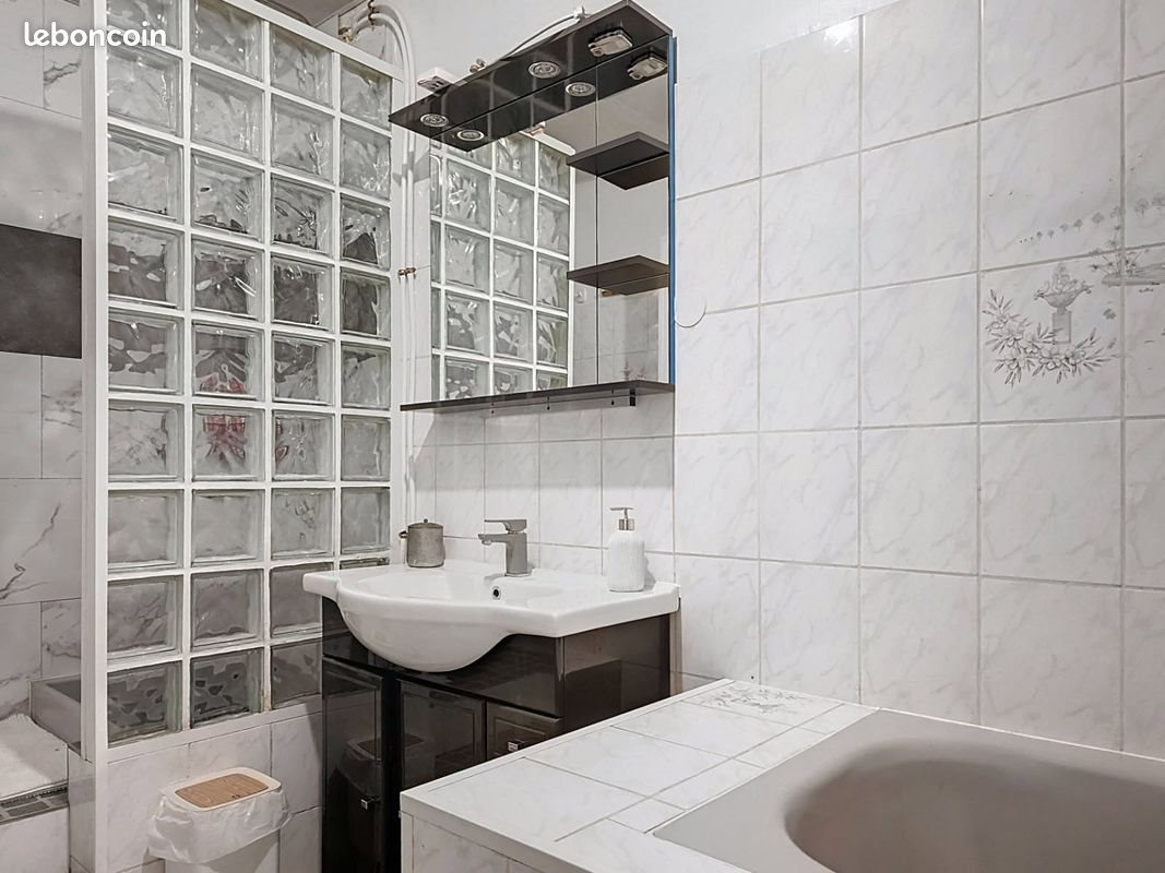 Appartement à louer, 80m², Neuves-Maisons