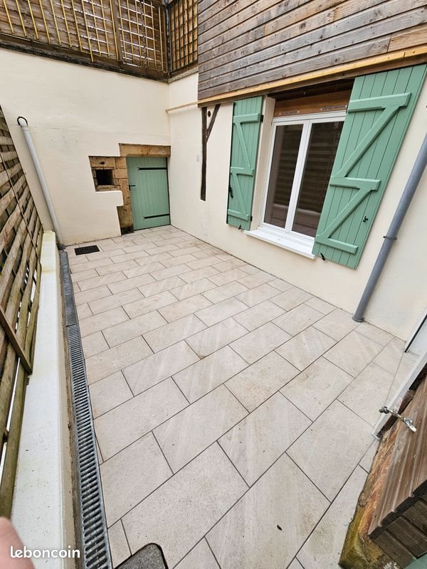 Appartement à louer, 60m², Wassy