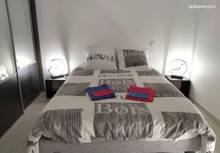 Maison à louer, 101m², Massieux
