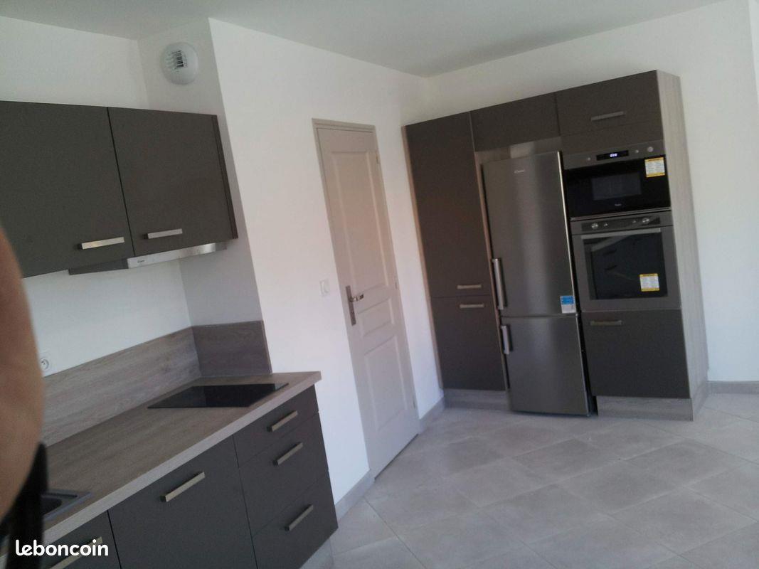 Appartement à louer, 34m², Redessan