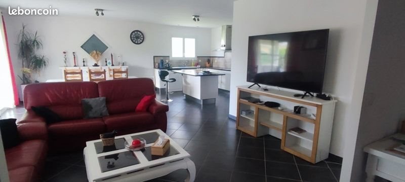 Maison à louer, 125m², Roquefort