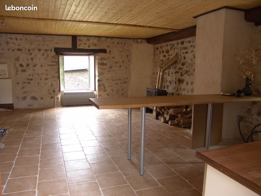 Appartement à louer, 95m², Céaux-d'Allègre