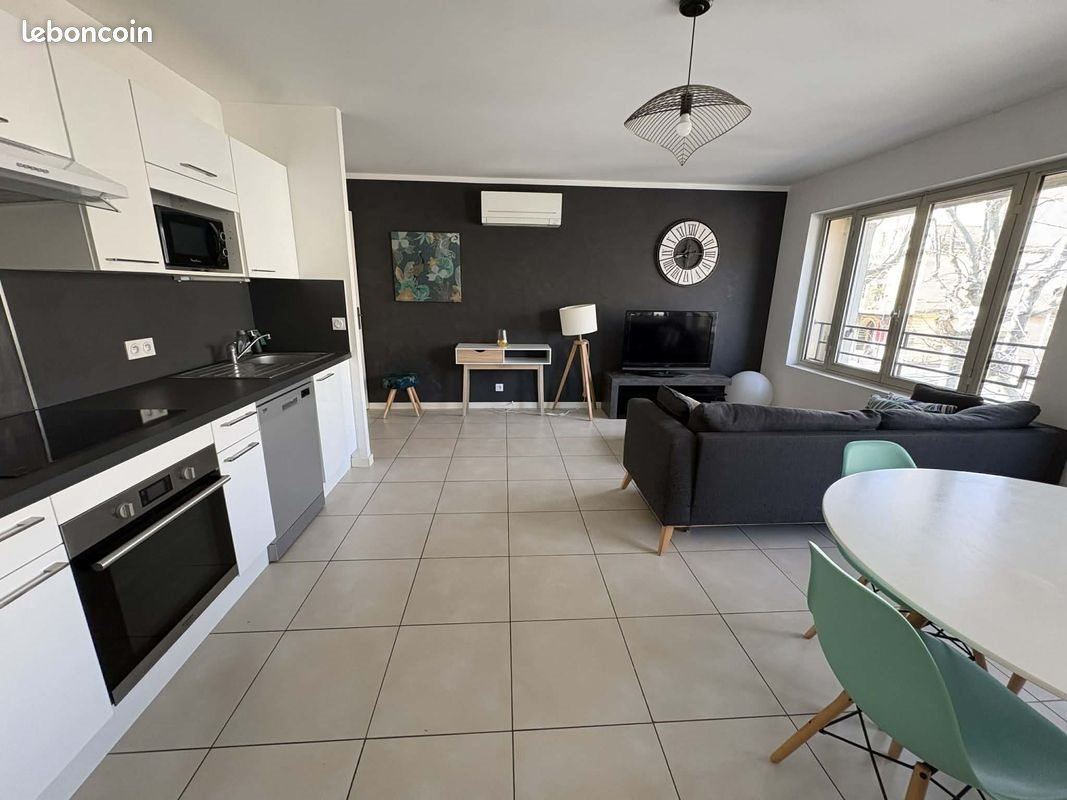 Appartement à louer, 55m², Arles