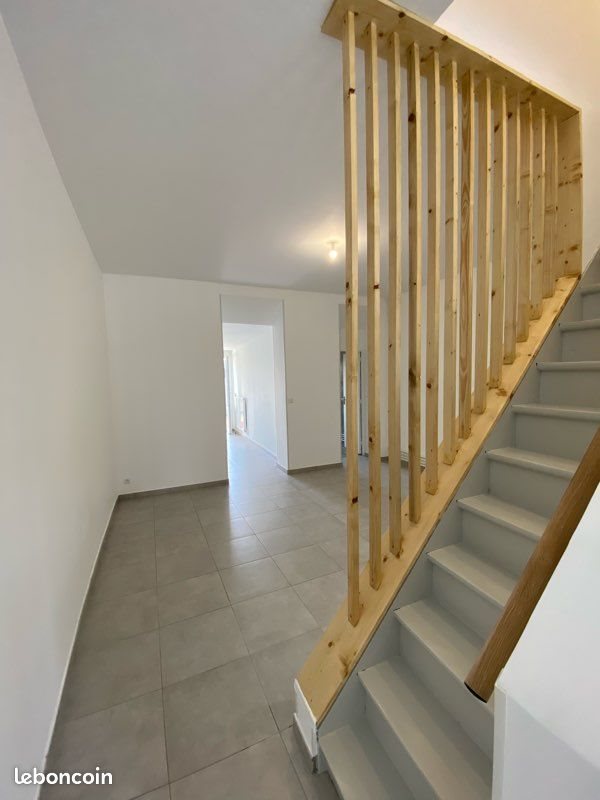 Maison à louer, 83m², Béthencourt