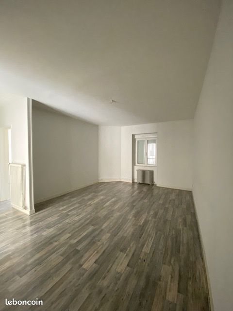 Appartement à louer, 77m², Saint-Martin-d'Auxigny