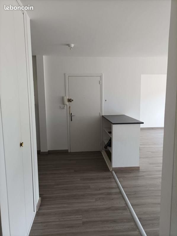 Appartement à louer, 73m², Saint-Claude