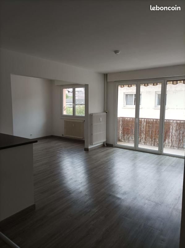 Appartement à louer, 73m², Saint-Claude