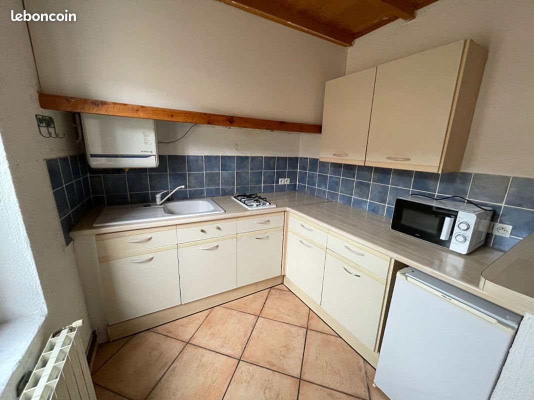 Appartement à louer, 33m², Nîmes