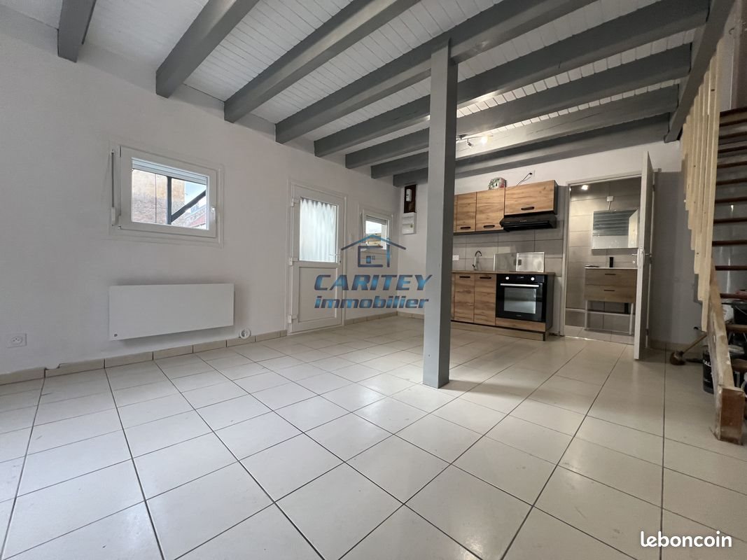 Maison à louer, 79m², Lure