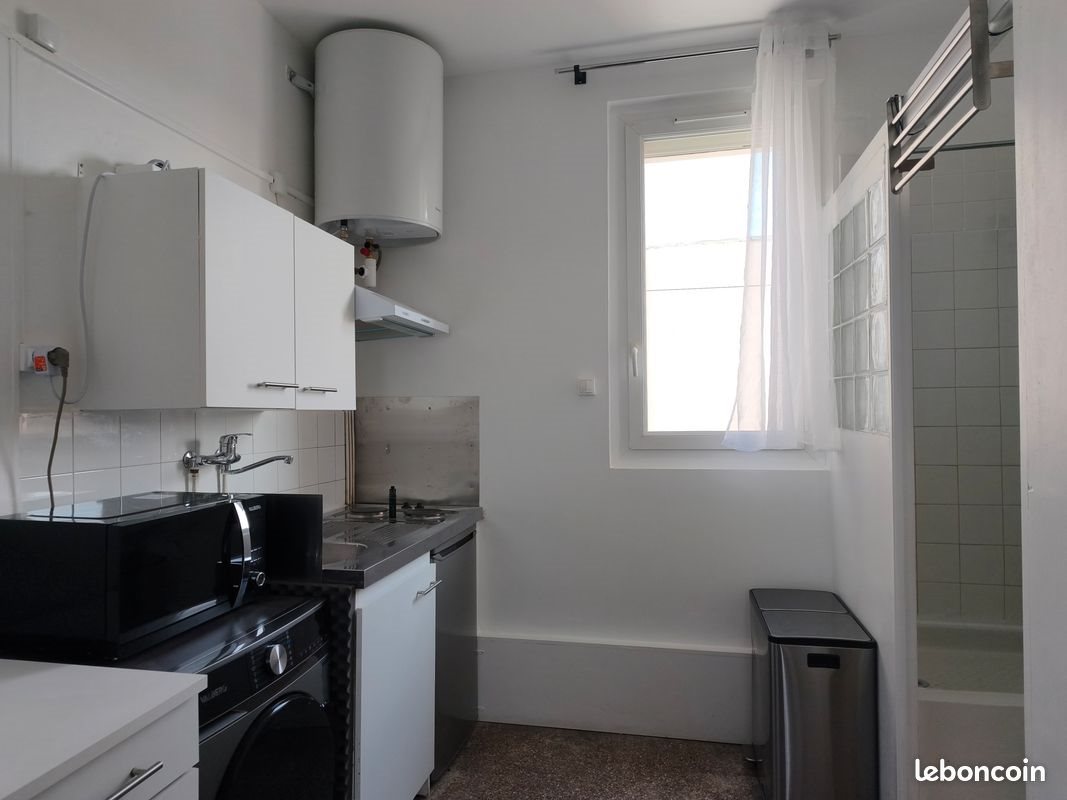 Appartement à louer, 17m², Marseille 4ème