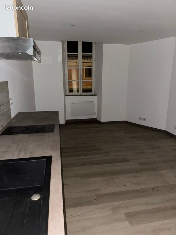 Appartement à louer, 25m², Roullet-Saint-Estèphe