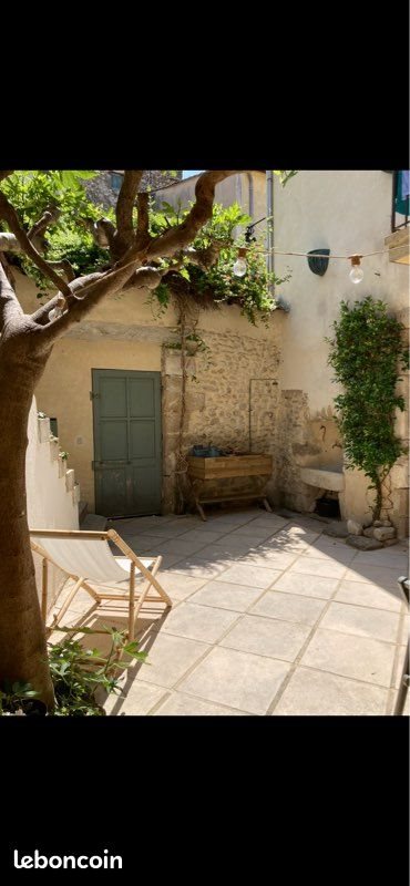 Maison à louer, 170m², Valréas