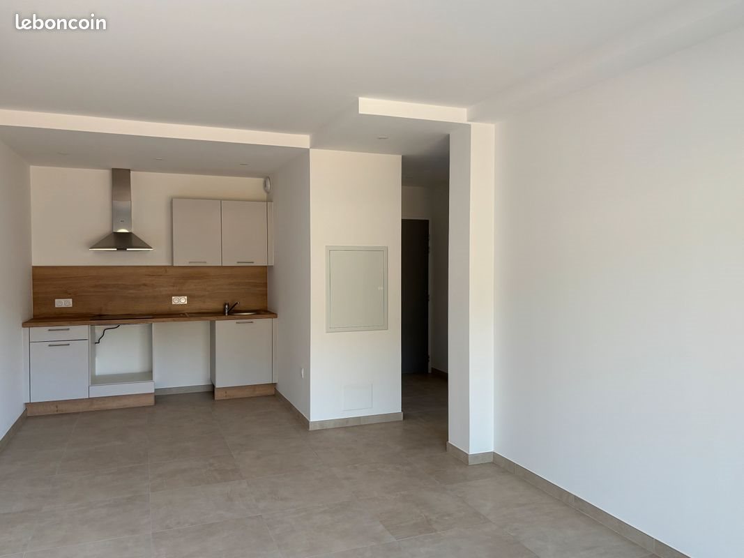 Appartement à louer, 44m², Borgo