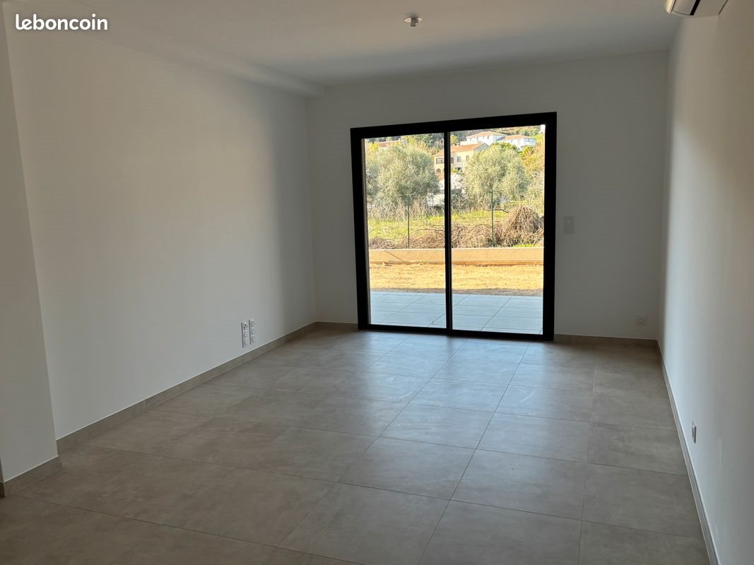 Appartement à louer, 44m², Borgo