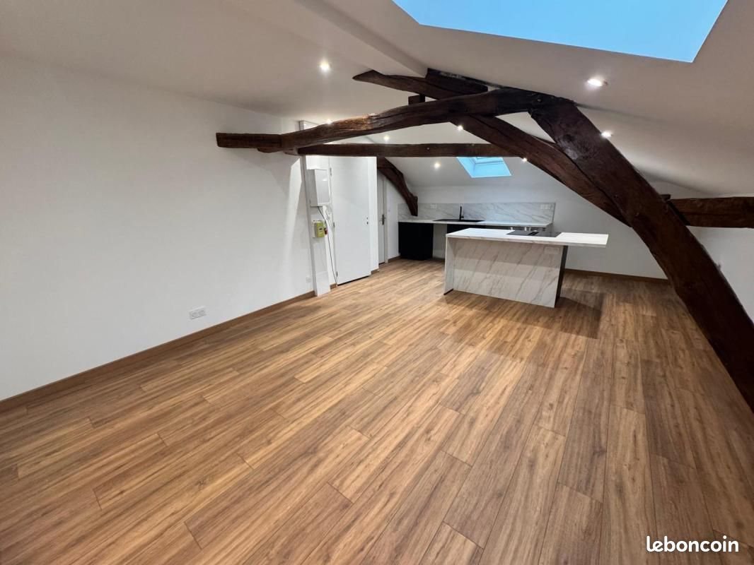 Appartement à louer, 26m², Saint-Junien