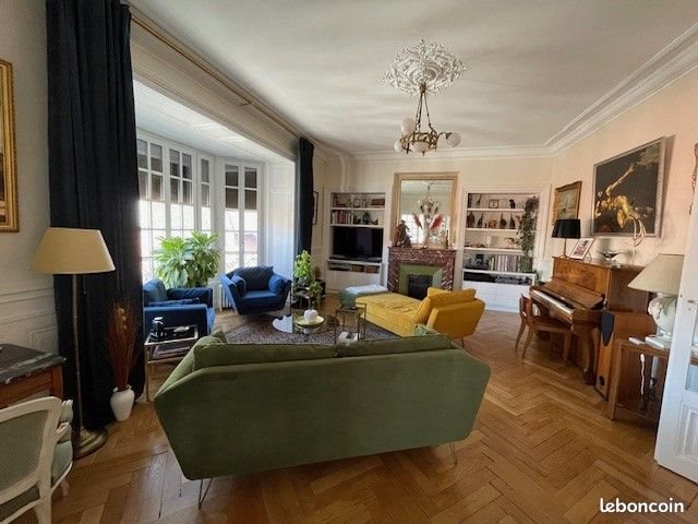 Appartement à vendre, 197m², Saint-Etienne