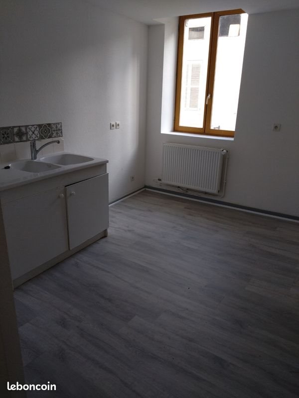 Appartement à louer, 104m², Saint-Claude