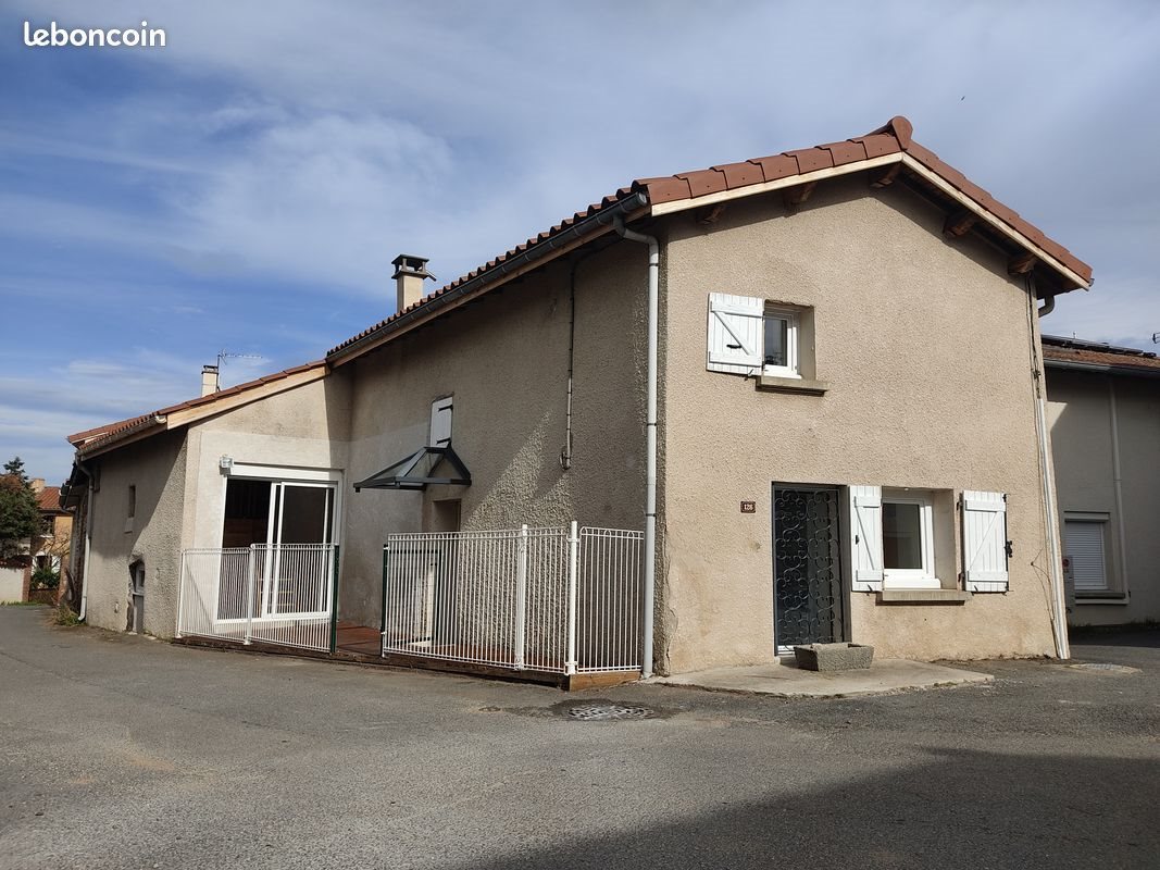 Maison à louer, 70m², Saint-Marcellin-en-Forez