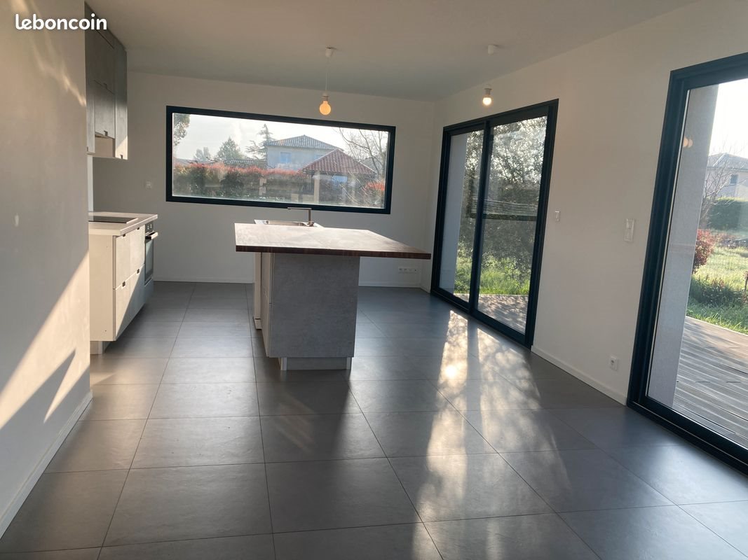 Maison à louer, 115m², Sablons