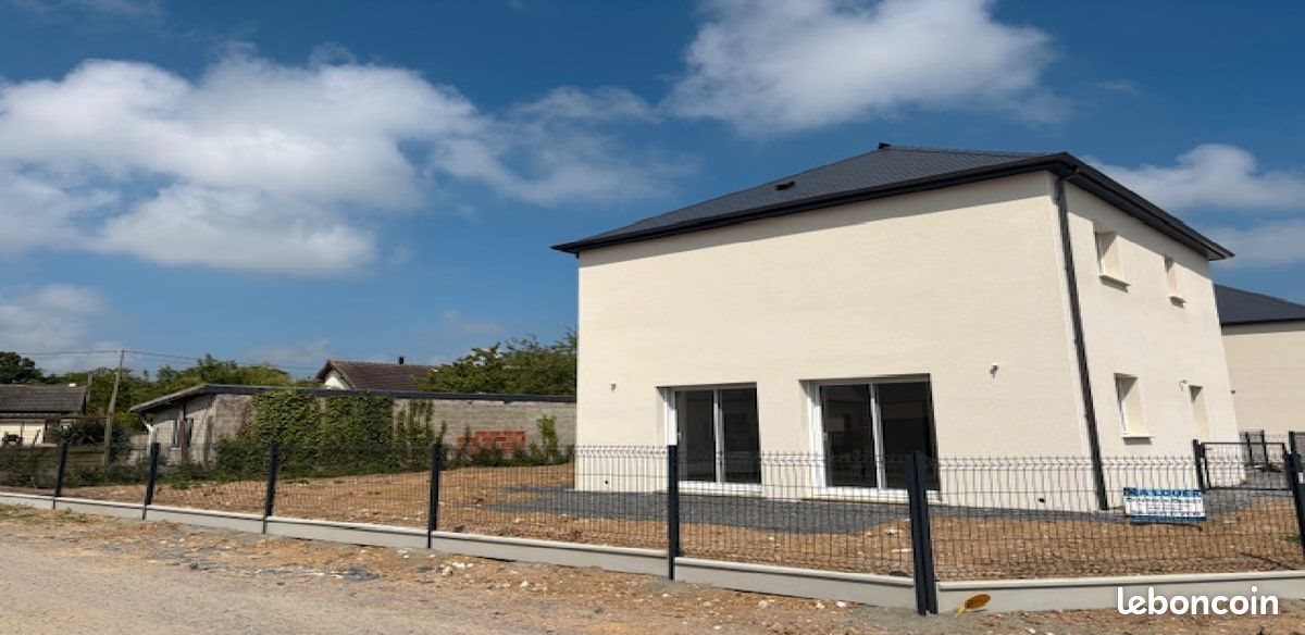 Maison à louer, 96m², Sommervieu