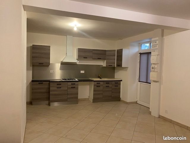 Maison à louer, 110m², Leignes-sur-Fontaine