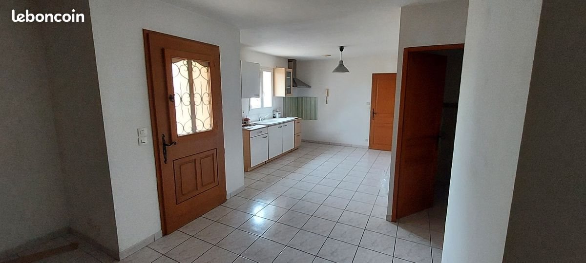 Maison à louer, 100m², Saint-Bauzille-de-Montmel