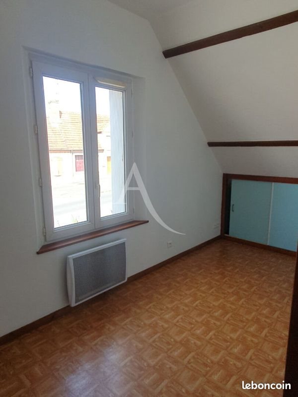 Appartement à louer, 24m², La Ferté-Saint-Aubin