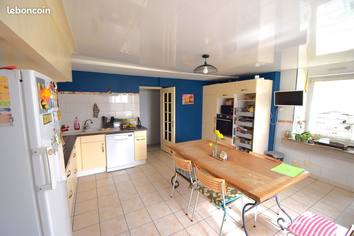 Maison à vendre, 152m², Fleurey-lès-Saint-Loup