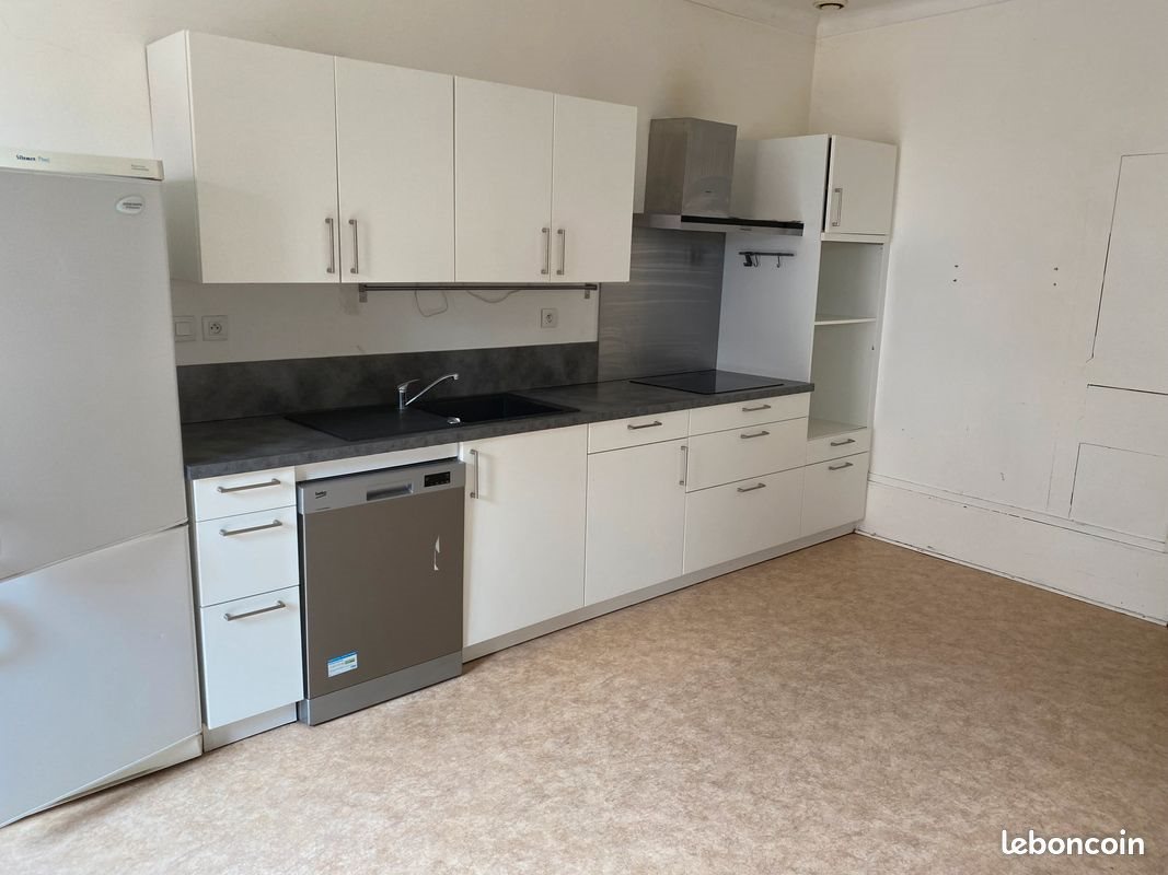 Appartement à louer, 140m², Autun