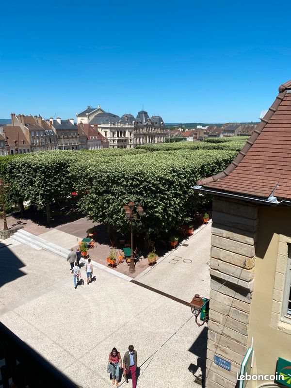 Appartement à louer, 140m², Autun