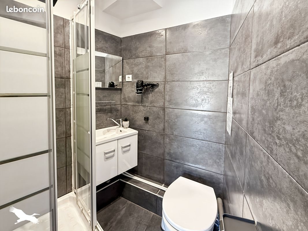 Appartement à louer, 16m², Marseille 8ème